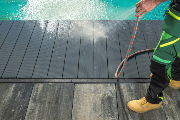 Why Choose Our Certified Pressure Washing Experts for Your Project Needs in Flomaton, AL?